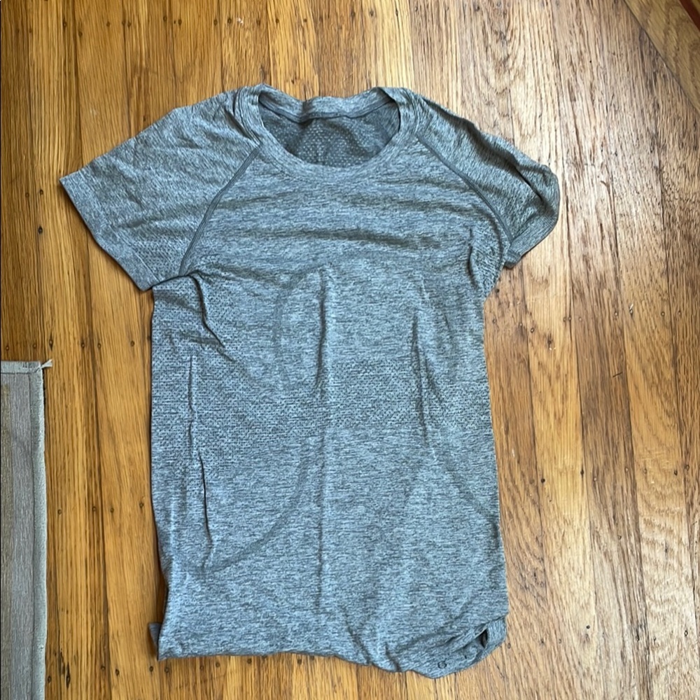 lululemon athletica Gray Muscle Tee